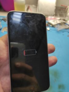 iphone 6s показываем что iphone 6s заряжается